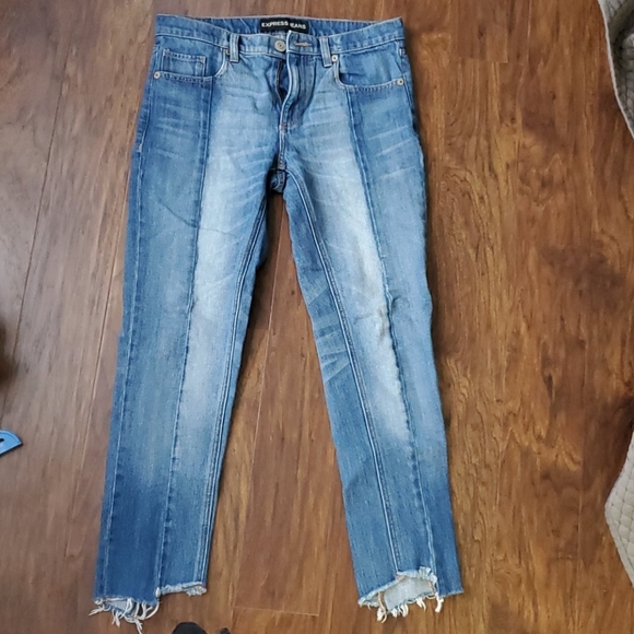 Express Denim - Express Cut Off Capris